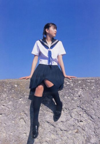 上原多香子、舞台で16年ぶりセーラー服「恥ずかしかった」