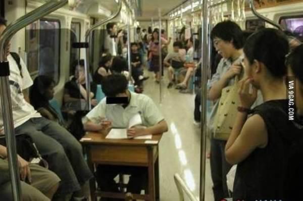 電車で見かけるあんな人こんな人
