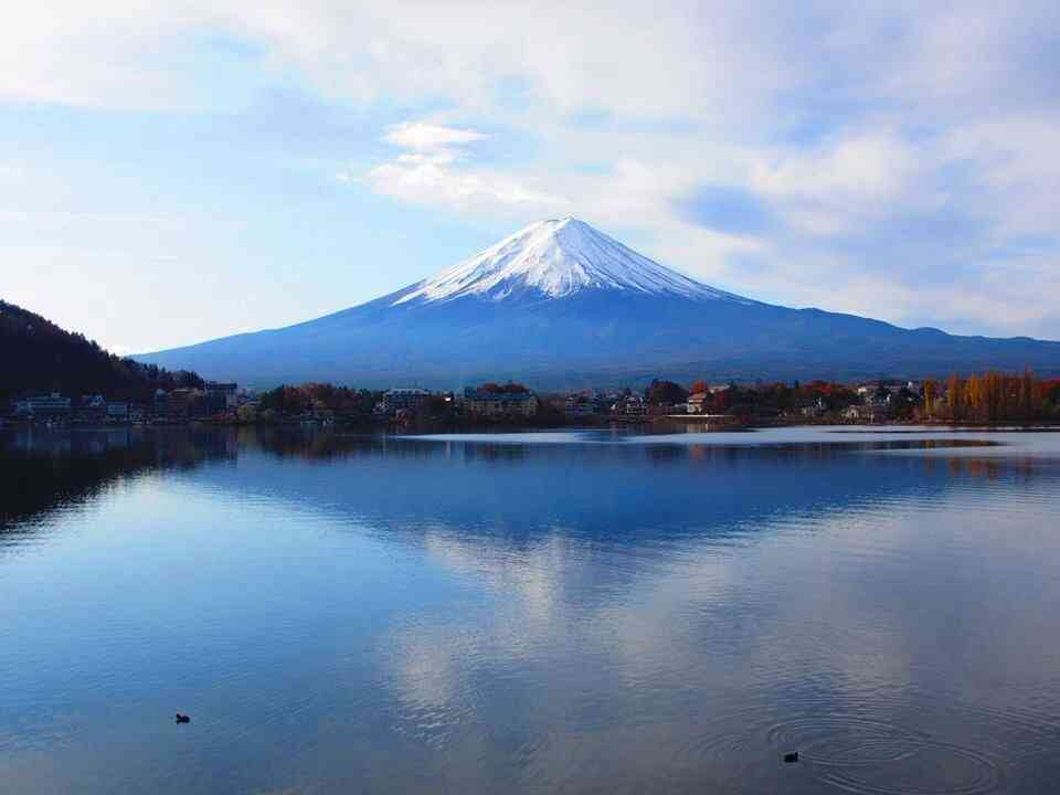 みなさんの、待ち受け画像を見せ合いましょう!
