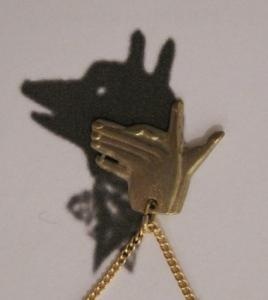 面白い服やアクセサリーの画像下さい！