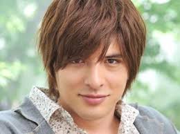 木下優樹菜、美しいデコルテラインに3万人がうっとり