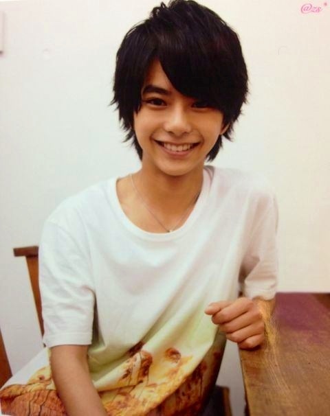 みなさん、今週もお疲れ様です。イケメン画像で目の回復を。