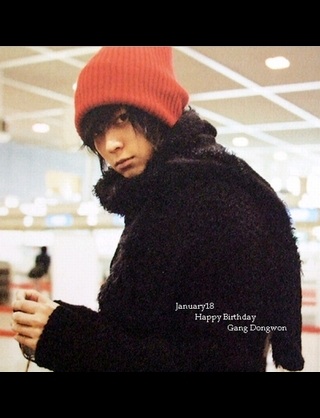 みなさん、今週もお疲れ様です。イケメン画像で目の回復を。