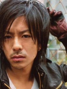 みなさん、今週もお疲れ様です。イケメン画像で目の回復を。