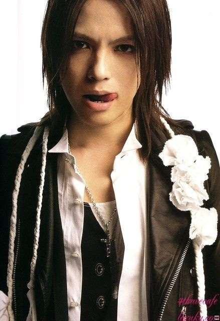 みなさん、今週もお疲れ様です。イケメン画像で目の回復を。