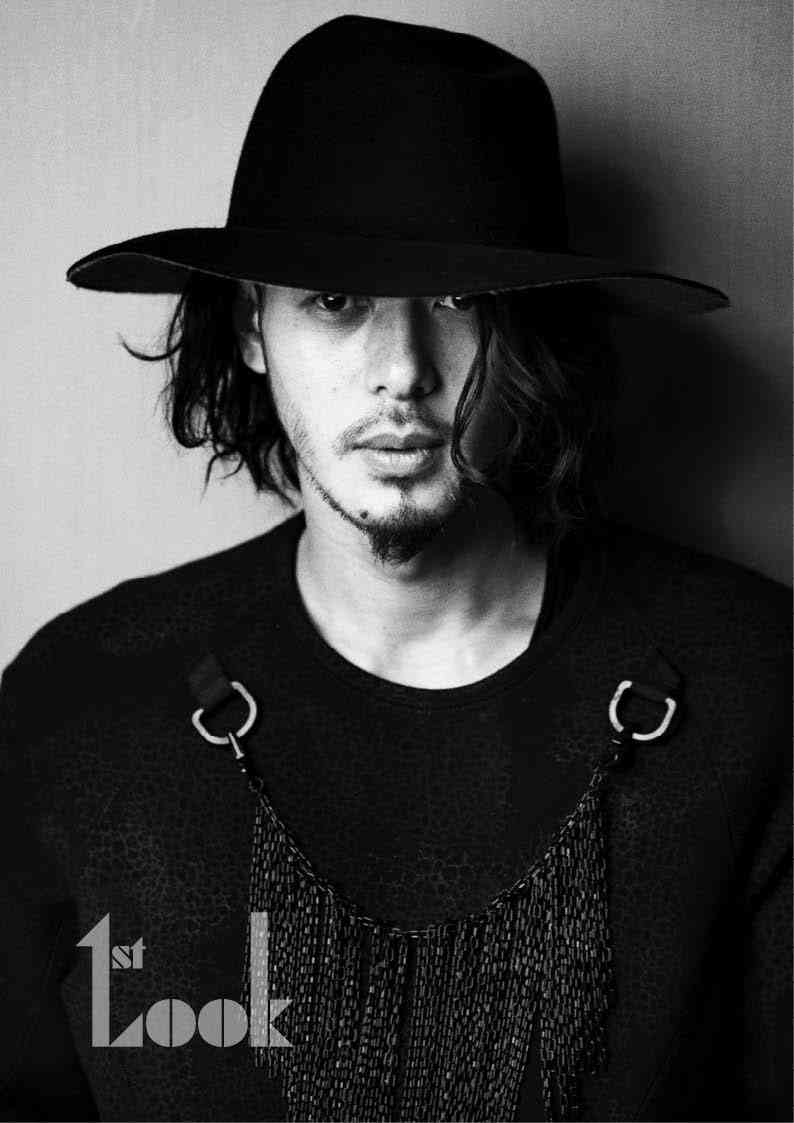 みなさん、今週もお疲れ様です。イケメン画像で目の回復を。