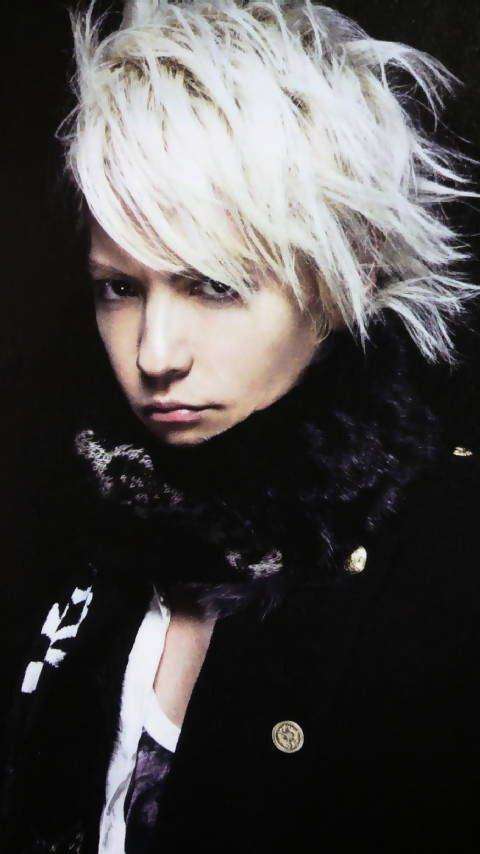 みなさん、今週もお疲れ様です。イケメン画像で目の回復を。