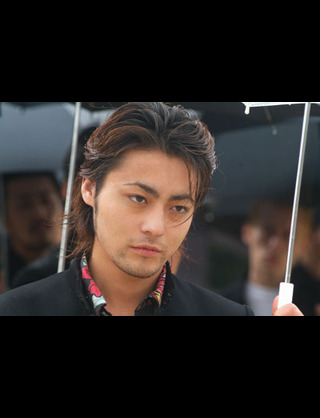 みなさん、今週もお疲れ様です。イケメン画像で目の回復を。