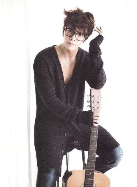 みなさん、今週もお疲れ様です。イケメン画像で目の回復を。