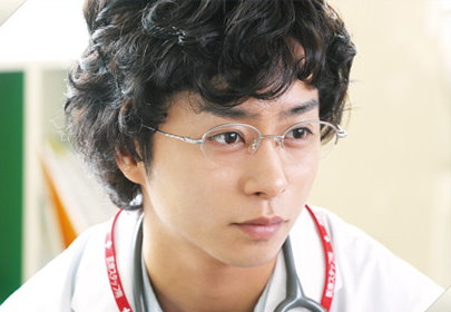 みなさん、今週もお疲れ様です。イケメン画像で目の回復を。