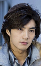 みなさん、今週もお疲れ様です。イケメン画像で目の回復を。