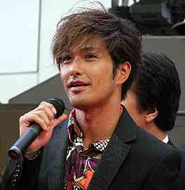 みなさん、今週もお疲れ様です。イケメン画像で目の回復を。