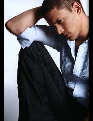 みなさん、今週もお疲れ様です。イケメン画像で目の回復を。