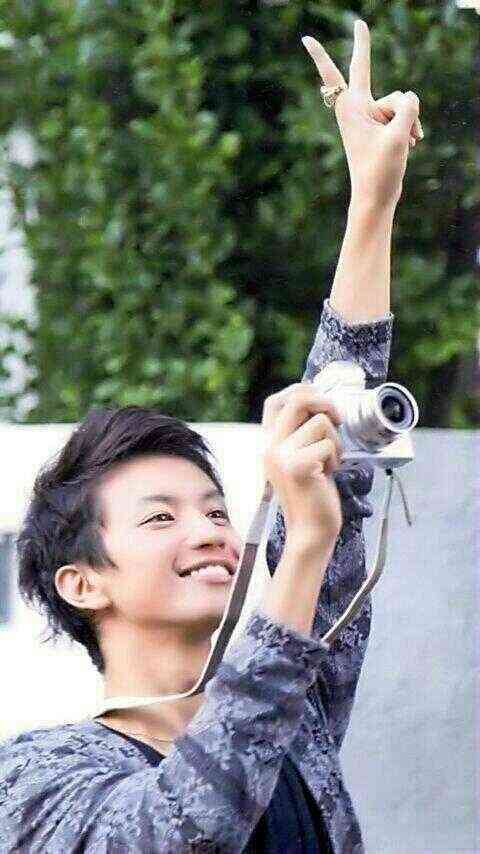 みなさん、今週もお疲れ様です。イケメン画像で目の回復を。