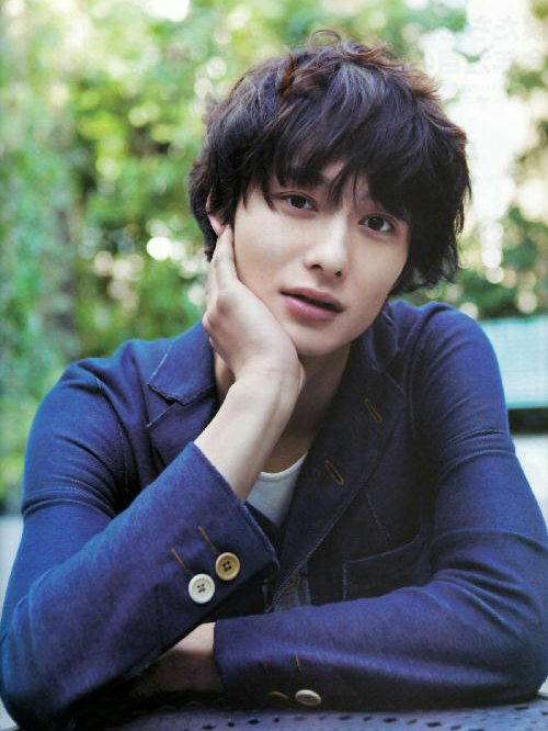 みなさん、今週もお疲れ様です。イケメン画像で目の回復を。