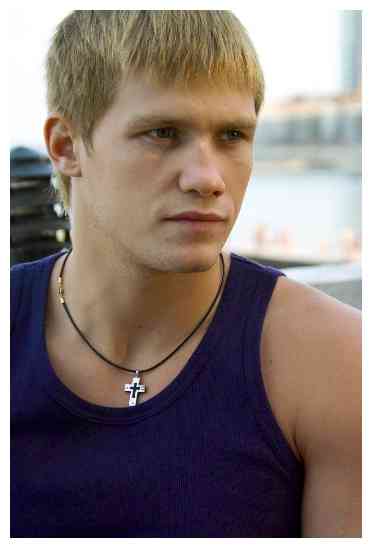 みなさん、今週もお疲れ様です。イケメン画像で目の回復を。