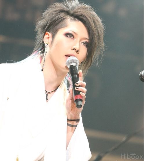 みなさん、今週もお疲れ様です。イケメン画像で目の回復を。