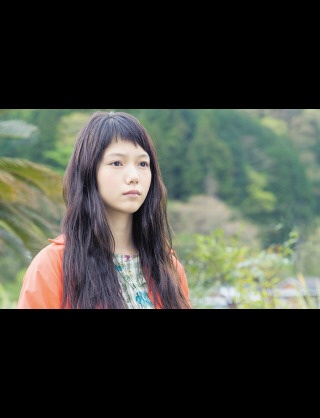 「前髪ナシ女子」が大人気！モテる理由は？