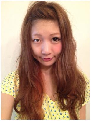 イタい！と思う若作り「40歳すぎてのニーハイ」「30歳過ぎで小文字だのギャル文字」「20代後半でばっしばしのつけまつげ」