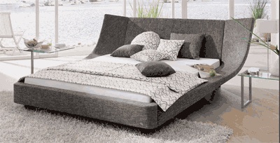 どこのベッド使っていますか？