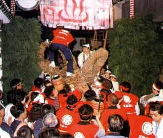 あなたの地元の自慢のお祭りは？