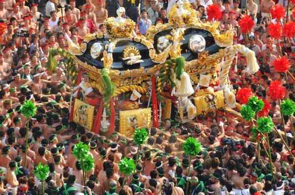 あなたの地元の自慢のお祭りは？