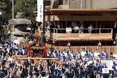あなたの地元の自慢のお祭りは？