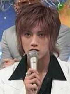 薬物疑惑で迷走を極める赤西仁!最大手のバーニングにもそっぽ向かれ決まらない