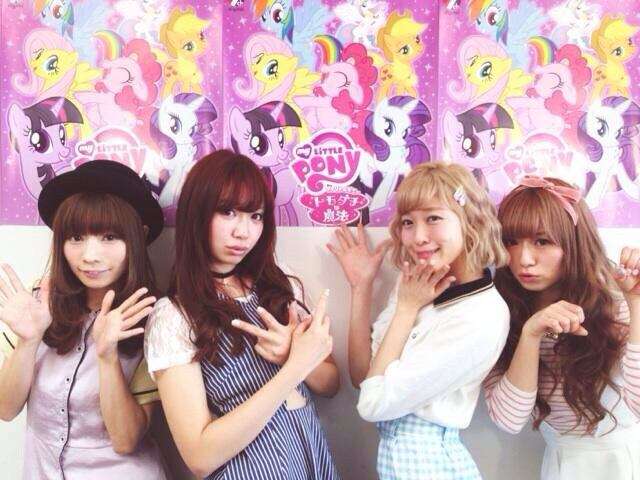 可愛い女の子、女の人が好きな人！