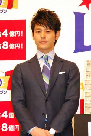 スーツが似合う男性芸能人のトピ