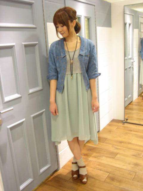 ありえない服のコーデ教えて<(´・д・`)