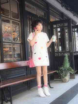 ありえない服のコーデ教えて<(´・д・`)