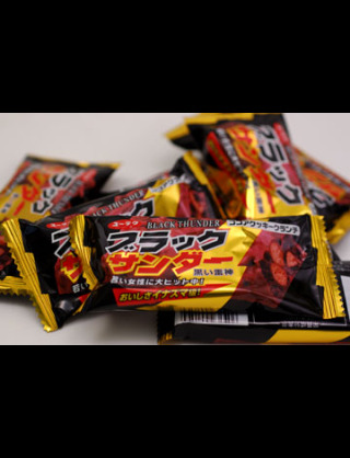 あなたがコンビニでついつい買ってしまうもの
