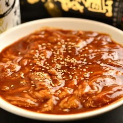 焼き肉屋で絶対食べるメニューは？ 1位は○○！