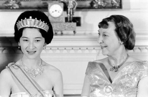 スウェーデンのカール・フィリップ王子が元モデルの美女と婚約