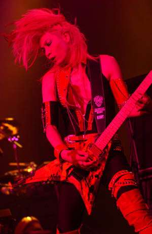 好きなギタリストは誰ですか？