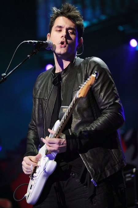 好きなギタリストは誰ですか？