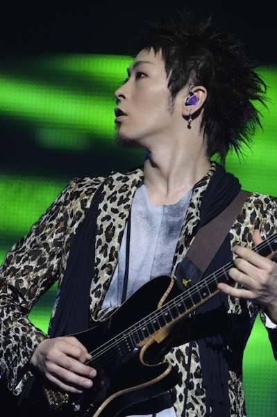 好きなギタリストは誰ですか？
