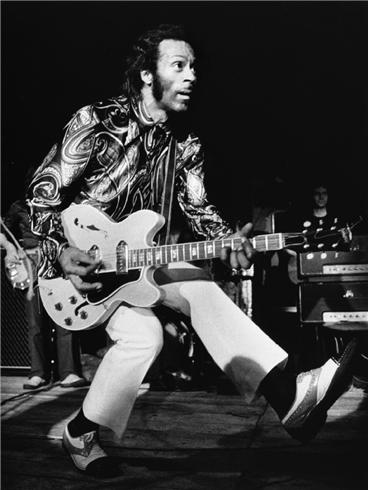 好きなギタリストは誰ですか？