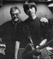 好きなギタリストは誰ですか？