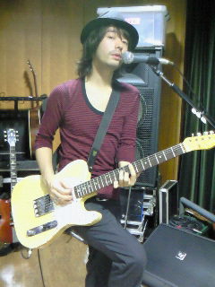 好きなギタリストは誰ですか？