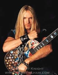 好きなギタリストは誰ですか？