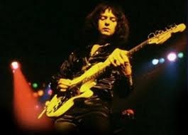 好きなギタリストは誰ですか？