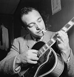 好きなギタリストは誰ですか？