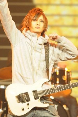 好きなギタリストは誰ですか？