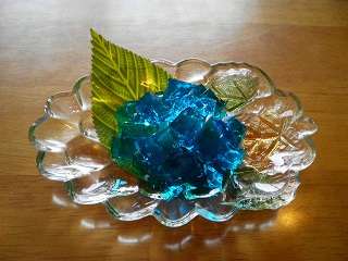 お菓子作ってる人～？