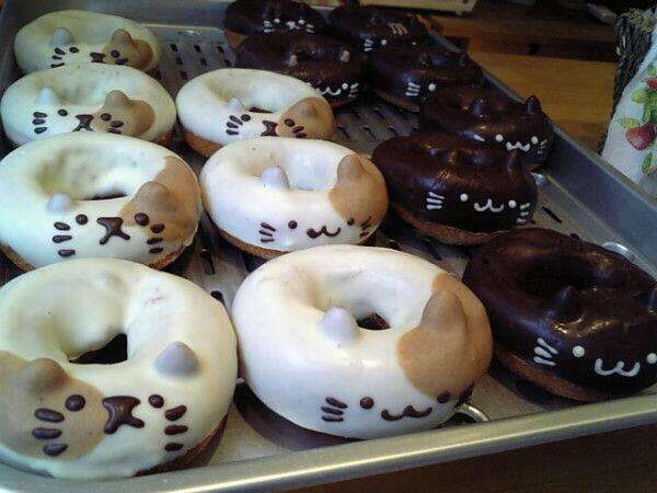 お菓子作ってる人～？