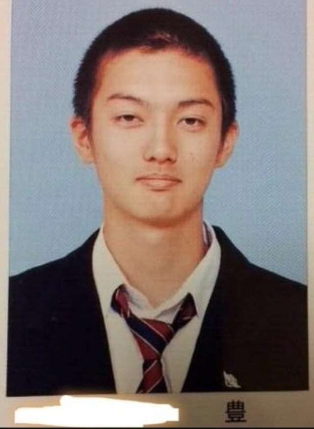 有名人の昔の画像を貼るトピック