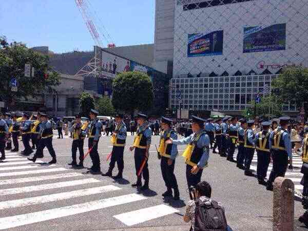 【サッカーW杯】日本敗退後の渋谷のスクランブル交差点をご覧ください