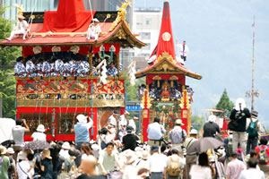 夏休みの計画たててますか？